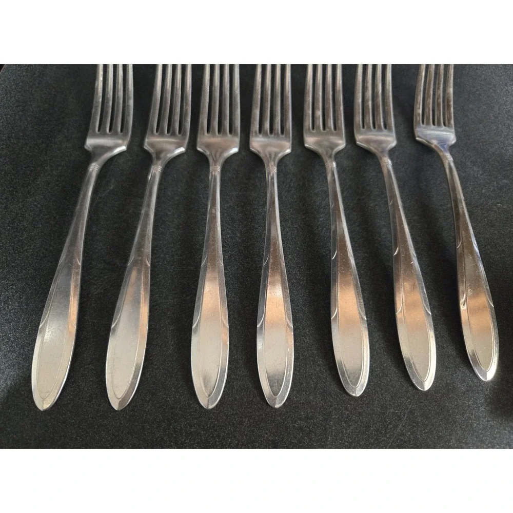 7 pc Oneida Reverie Dinner Forks Silverplate Nobility Plate Silverware Flatware